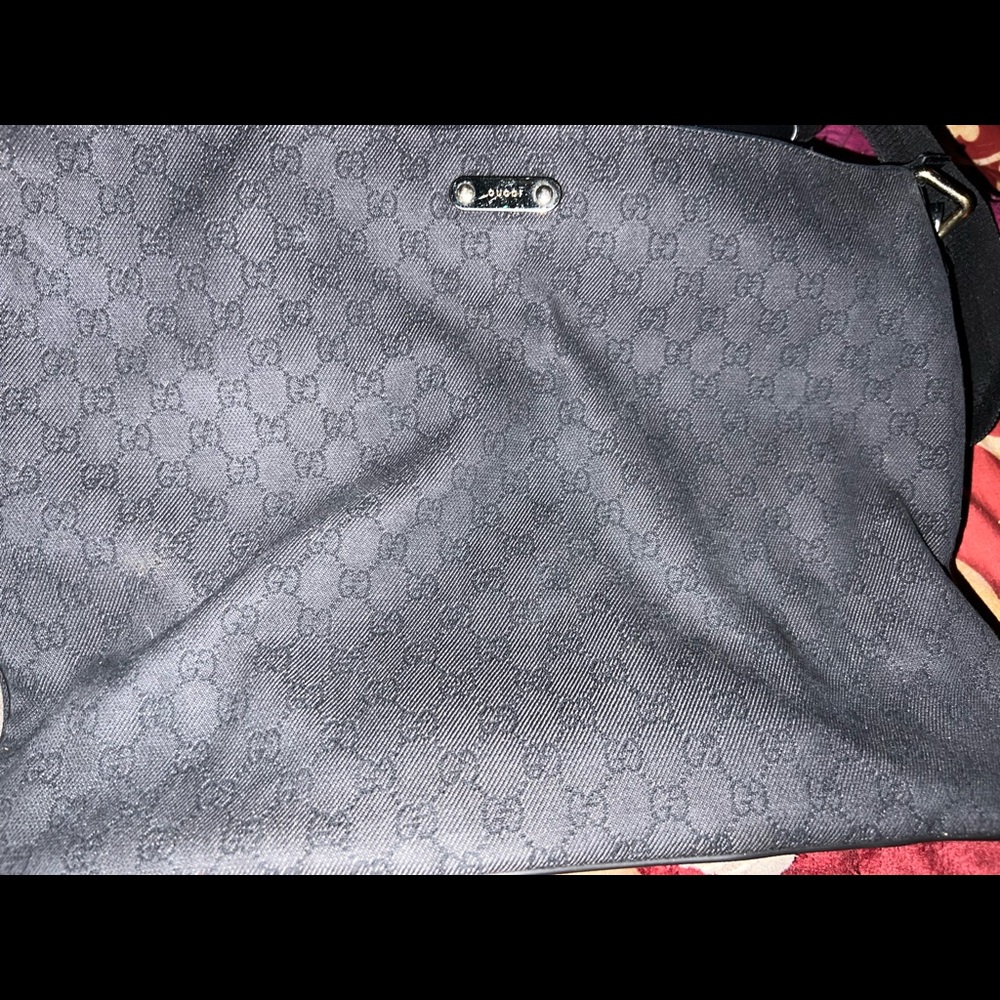 Authentic Gucci bag with long straps